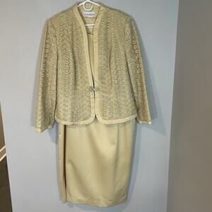 Lily & Taylor Two Piece Gold Suit Sheath Dress Lace Jacket Size 18 Women’s